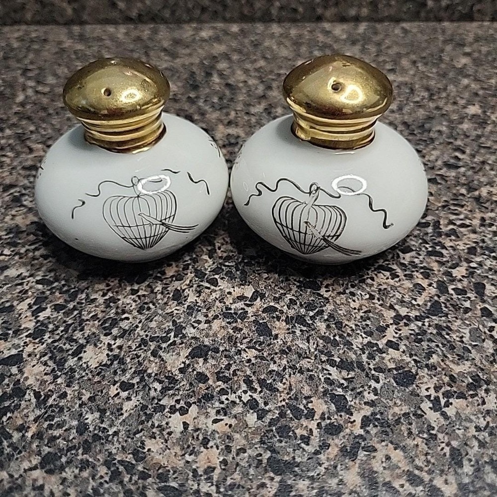 VINTAGE‎ Ucagco Gilded Birdcages Salt & Pepper Shakers JAPAN